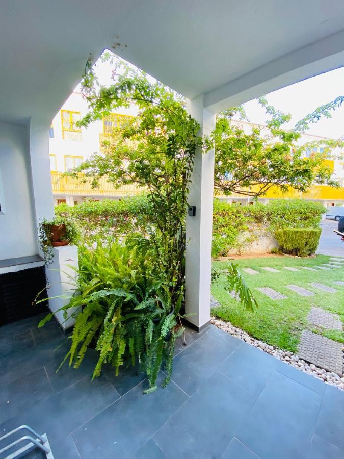 Summer House, Only 2 Minutes To The Beach In Vilamoura! 빌라 외부 사진