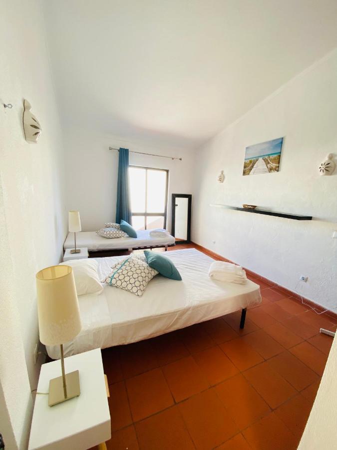 Summer House, Only 2 Minutes To The Beach In Vilamoura! 빌라 외부 사진